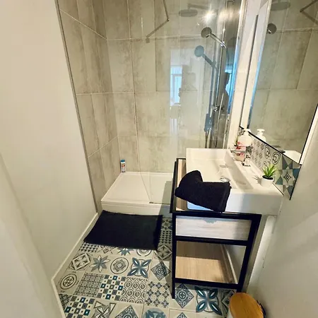 Superbe T5 10p 4chs Metro Tramway Terrasse Parking - Visite En Video Sur Youtube 54otkqvzlwa * Croix